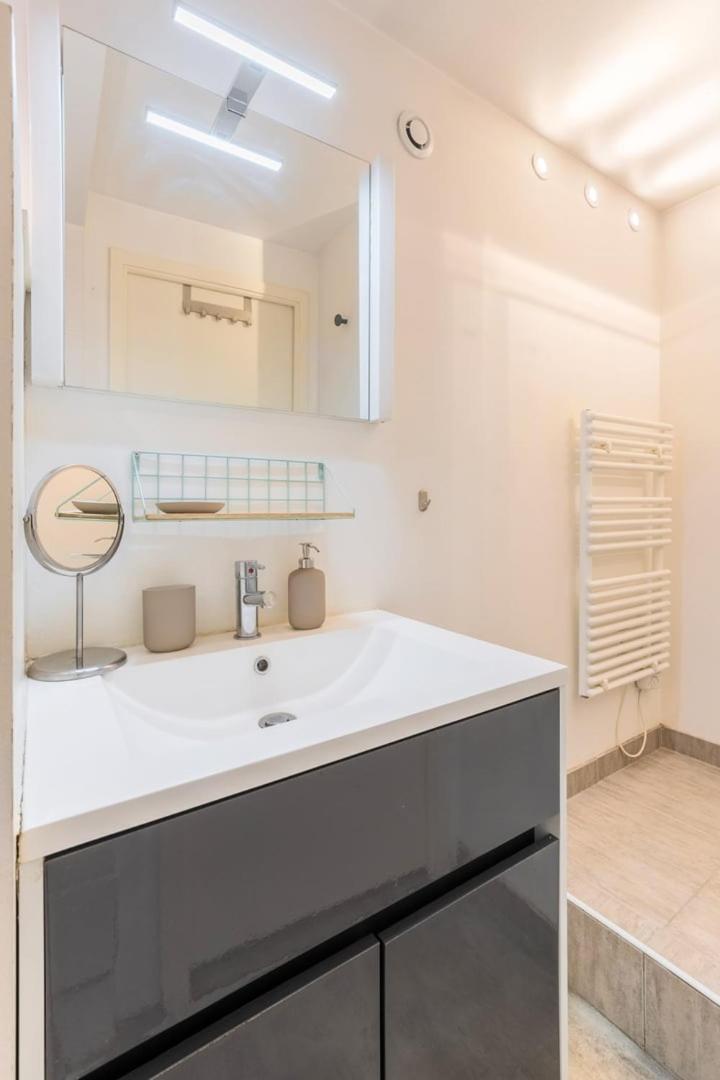 Spacious Apartment W Private Parking In Old Lille Extérieur photo